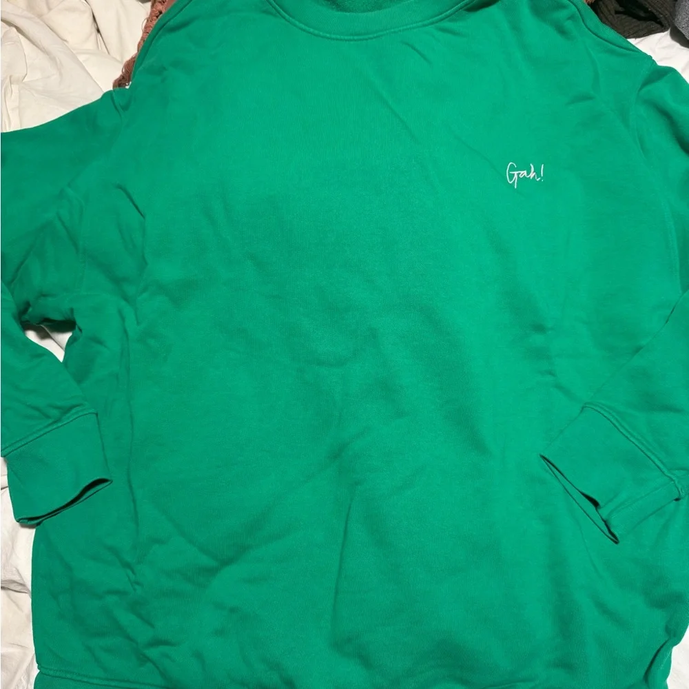 MATE the Label x Lisa Says Gah Green Oversized Crewneck Sweatshirt - Picture 3 of 7